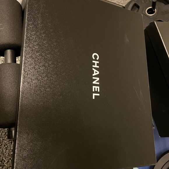 Chanel box size XL - Picture 4 of 8